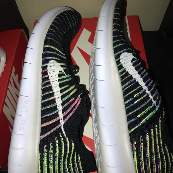 Men’s (12) Nike Free - Picture 4 of 5